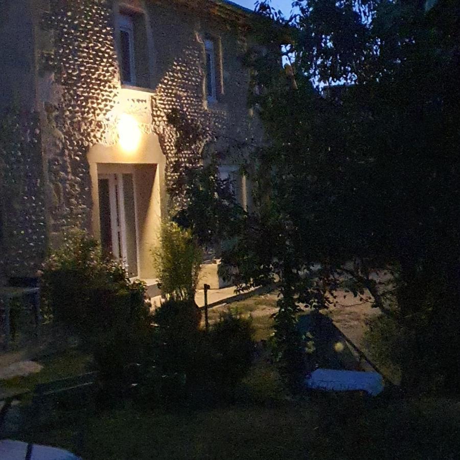 Figuets 3 Daire Chateauneuf-de-Galaure Dış mekan fotoğraf